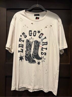 Zutter Women's Short Sleeve Tee "Let's Go Girls" in Off-White